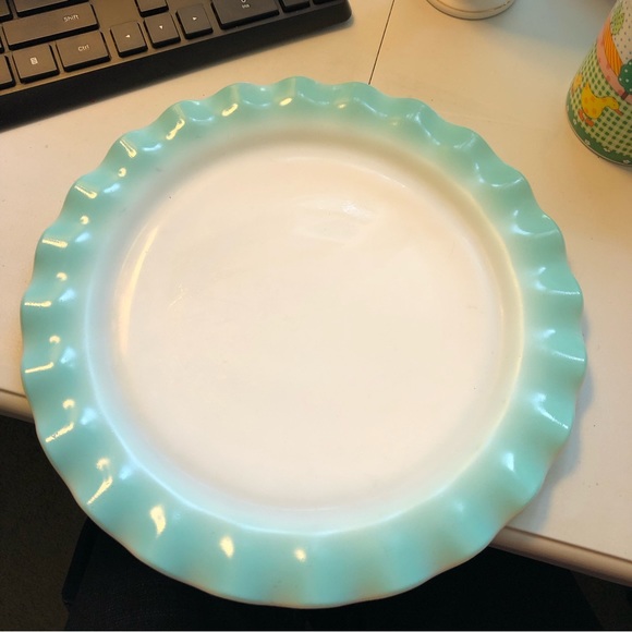 Vintage Dining Vintage White Milk Glass Plate With Turquoise Ruffle